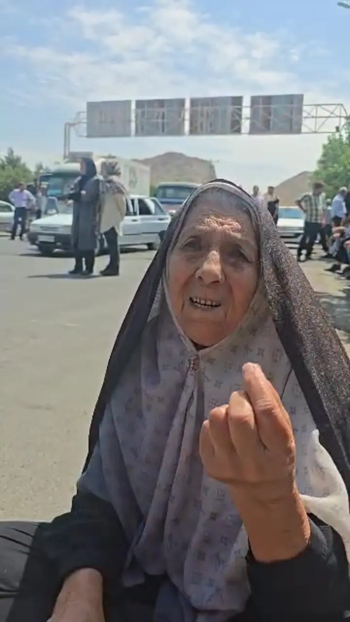 اختصاصی| اعتراض شهروندان علویجه؛ جاده‌های ورودی شهر مسدود شد