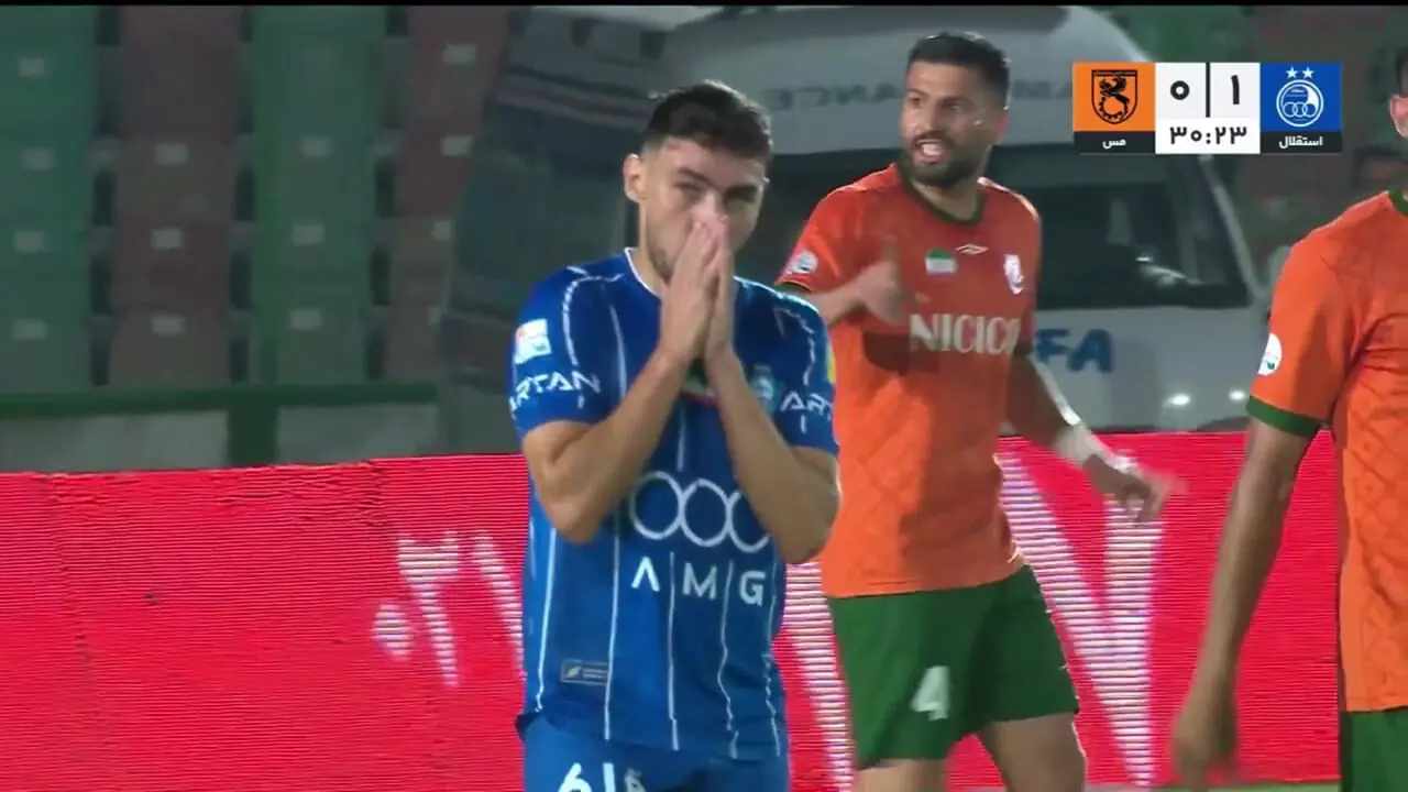 خلاصه بازی استقلال 1 - مس رفسنجان 0