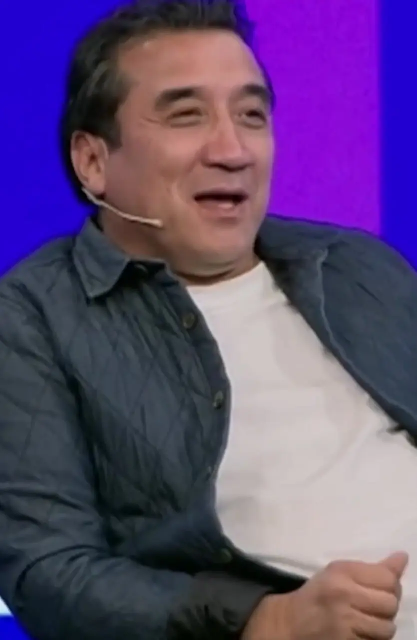 الفاظ عجیب خداداد عزیزی روی آنتن زنده