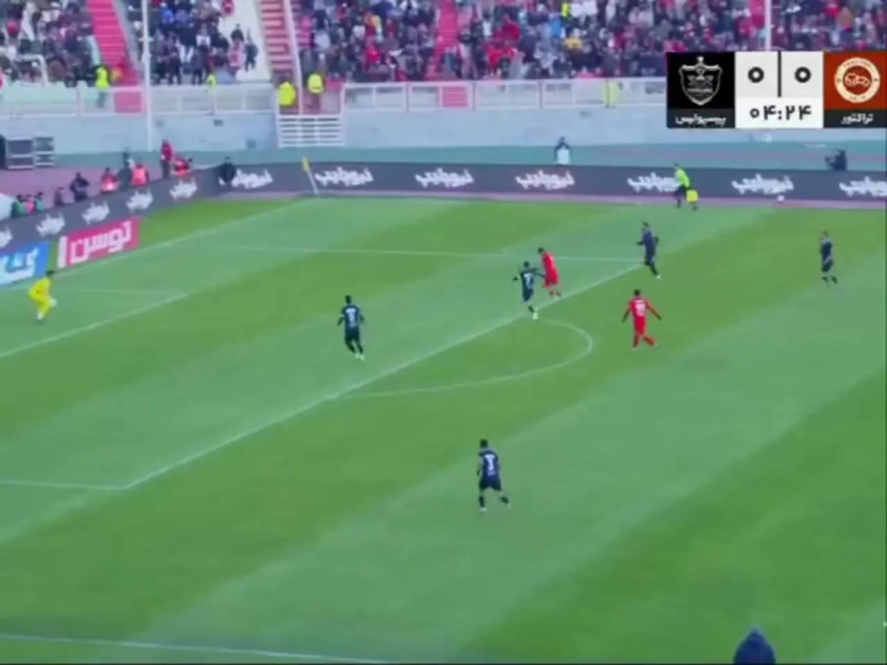 سیو طلایی نیازمند در تبریز؛ پرسپولیس نفس تازه کرد