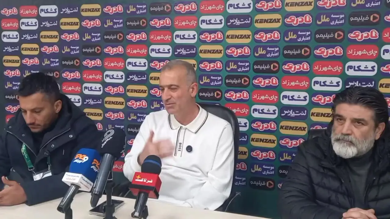 فراز کمالوند: نساجی قهرمان نیم‌فصل شد/ سه بازیکن لیگ برتری در راه‌اند