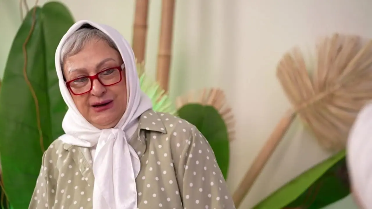 چیدمان شاهانه خانه مجردی خاطره حاتمی؛ ترکیب سنت و کلاسیک