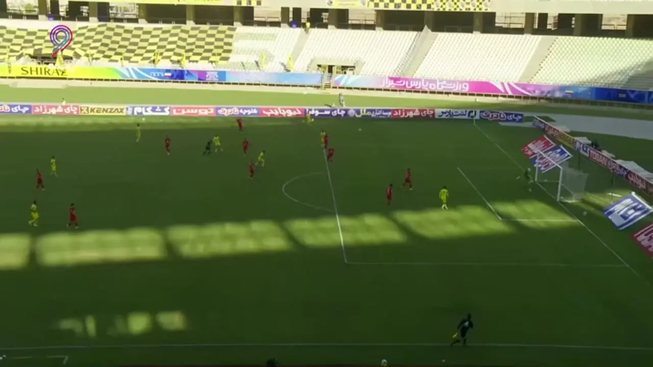 گل دوم فجرسپاسی به تراکتور