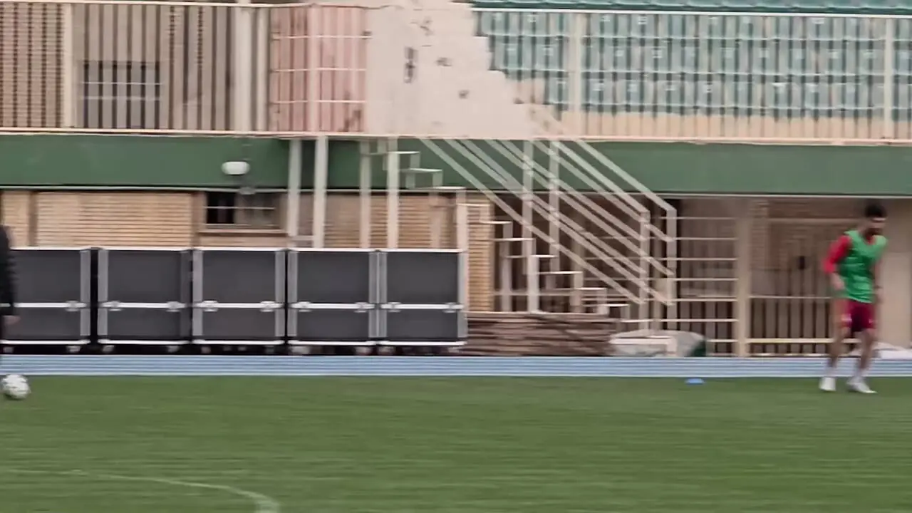 تمرین شاداب چادرملویی ها قبل از بازی با پیکان