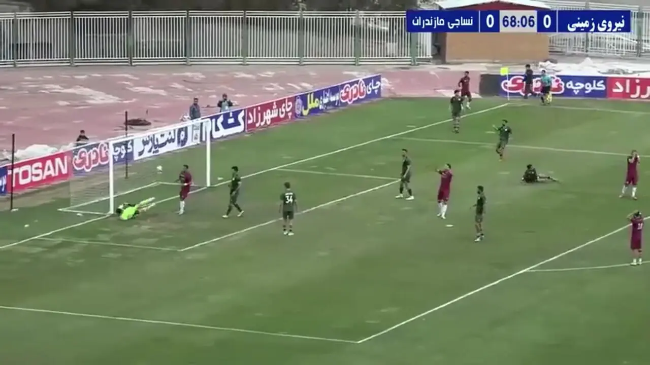 خلاصه بازی نیروی زمینی 0 - نساجی 0