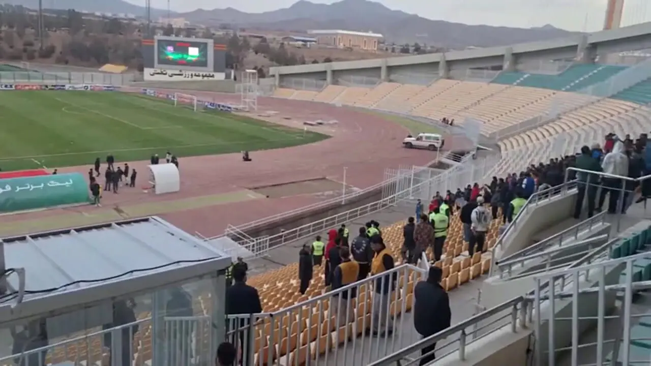 حواشی پایان بازی نیروی زمینی - نساجی