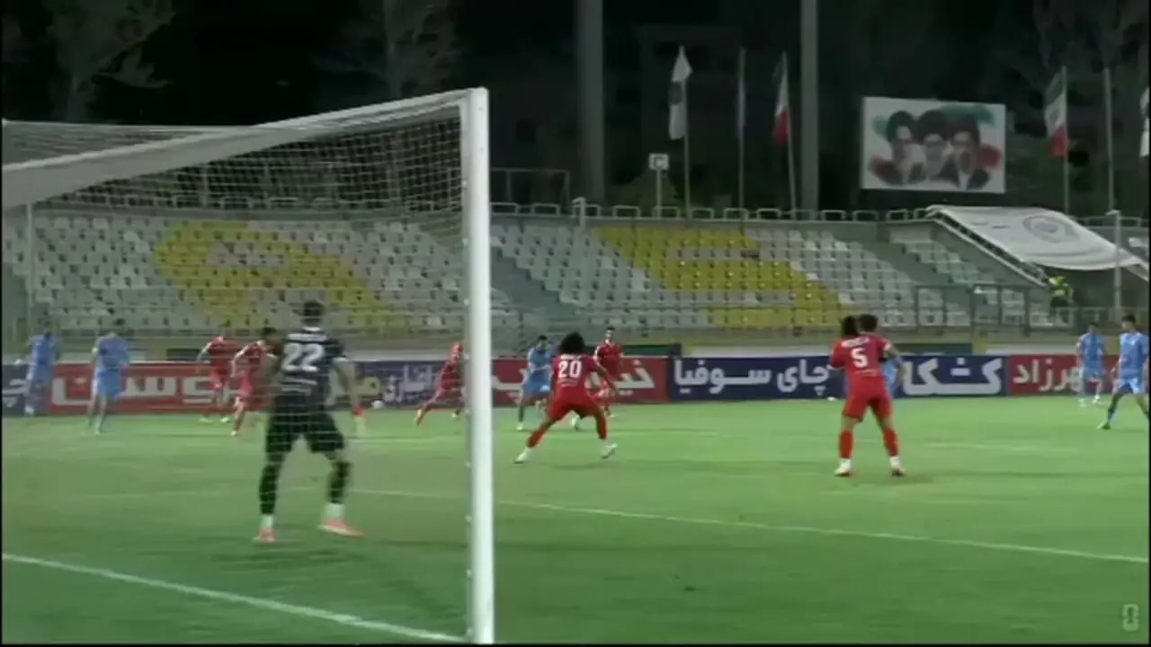 گل دوم چادرملو به پرسپولیس