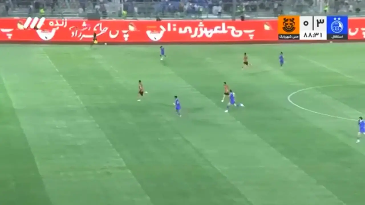 گل سوم استقلال به مس شهر بابک با ضربه اسلامی