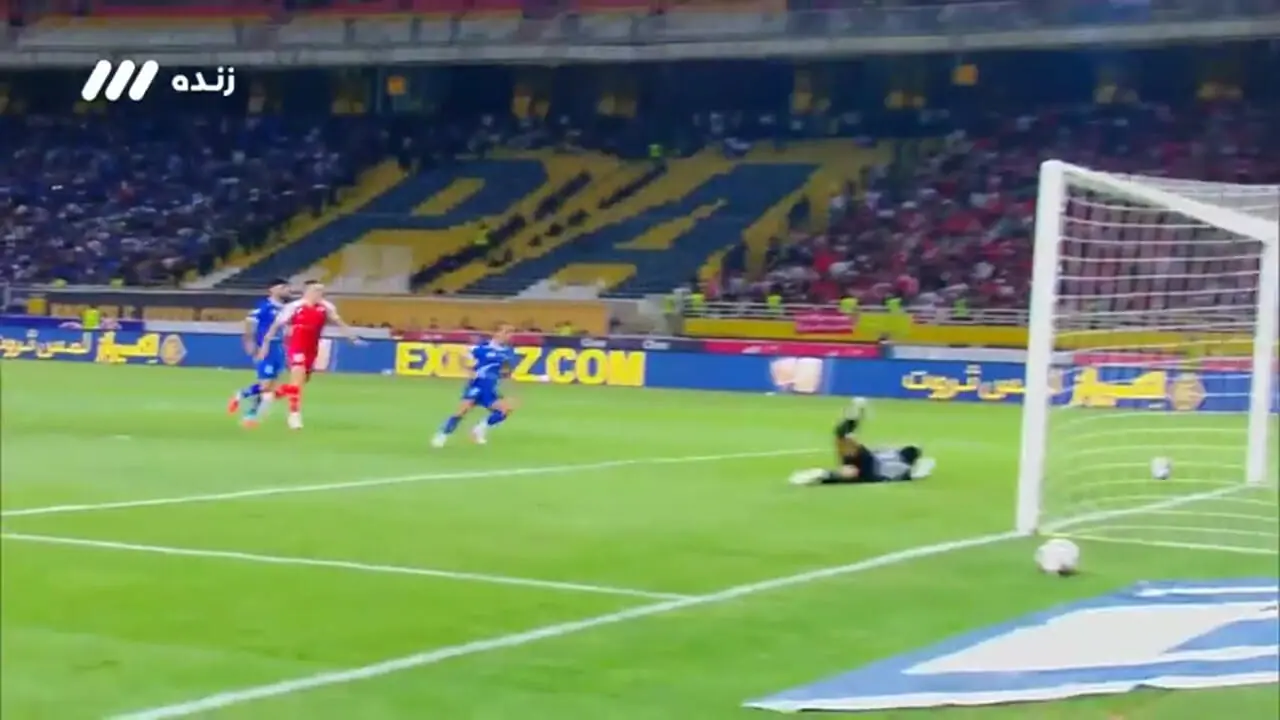 گل اول پرسپولیس به استقلال با ضربه محمدمهدی محبی