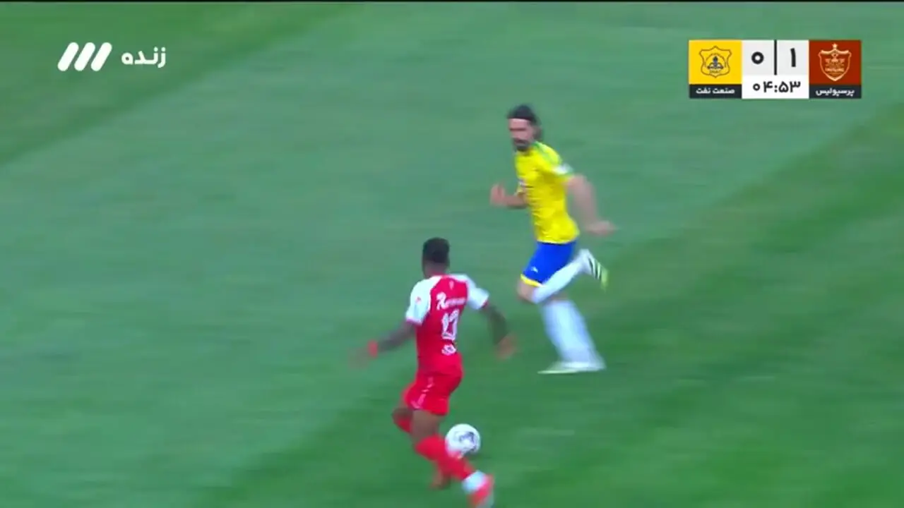 گل اول پرسپولیس به صنعت نفت آبادان با ضربه بیفوما
